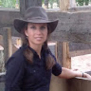 Meet your Posher, Adrienne